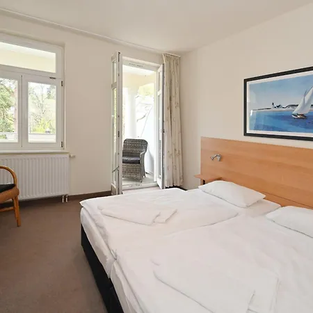 Lejlighed Ferienwohnung-9-in-sellin-auf-ruegen-villa-celia-6-pers-wlan-sauna-200-m-vom-strand-entfernt