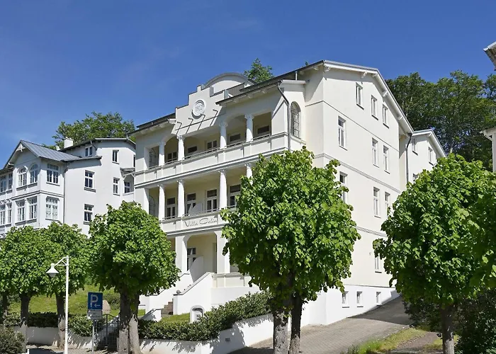 Ferienwohnung-9-in-sellin-auf-ruegen-villa-celia-6-pers-wlan-sauna-200-m-vom-strand-entfernt Appartement *